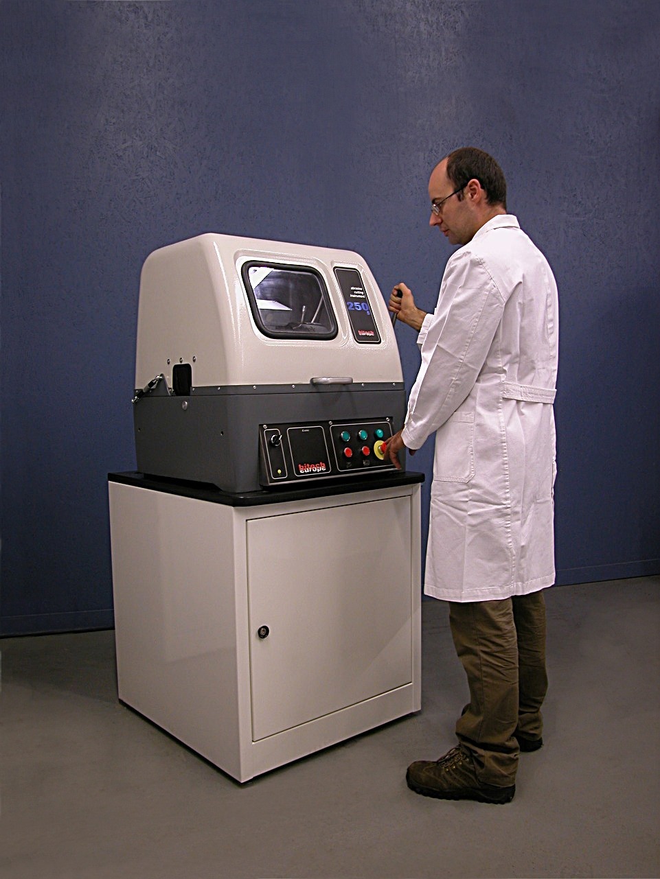 Waspol Baird Sprzedaż i serwis spektrometrów, prasy