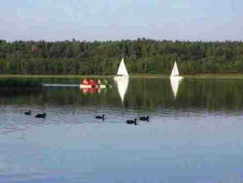 mazury_wczasy_pokoje_noclegi_jezioro_wakacje_pensjonat_agroturystyka_urlop_wypoczynek_węd