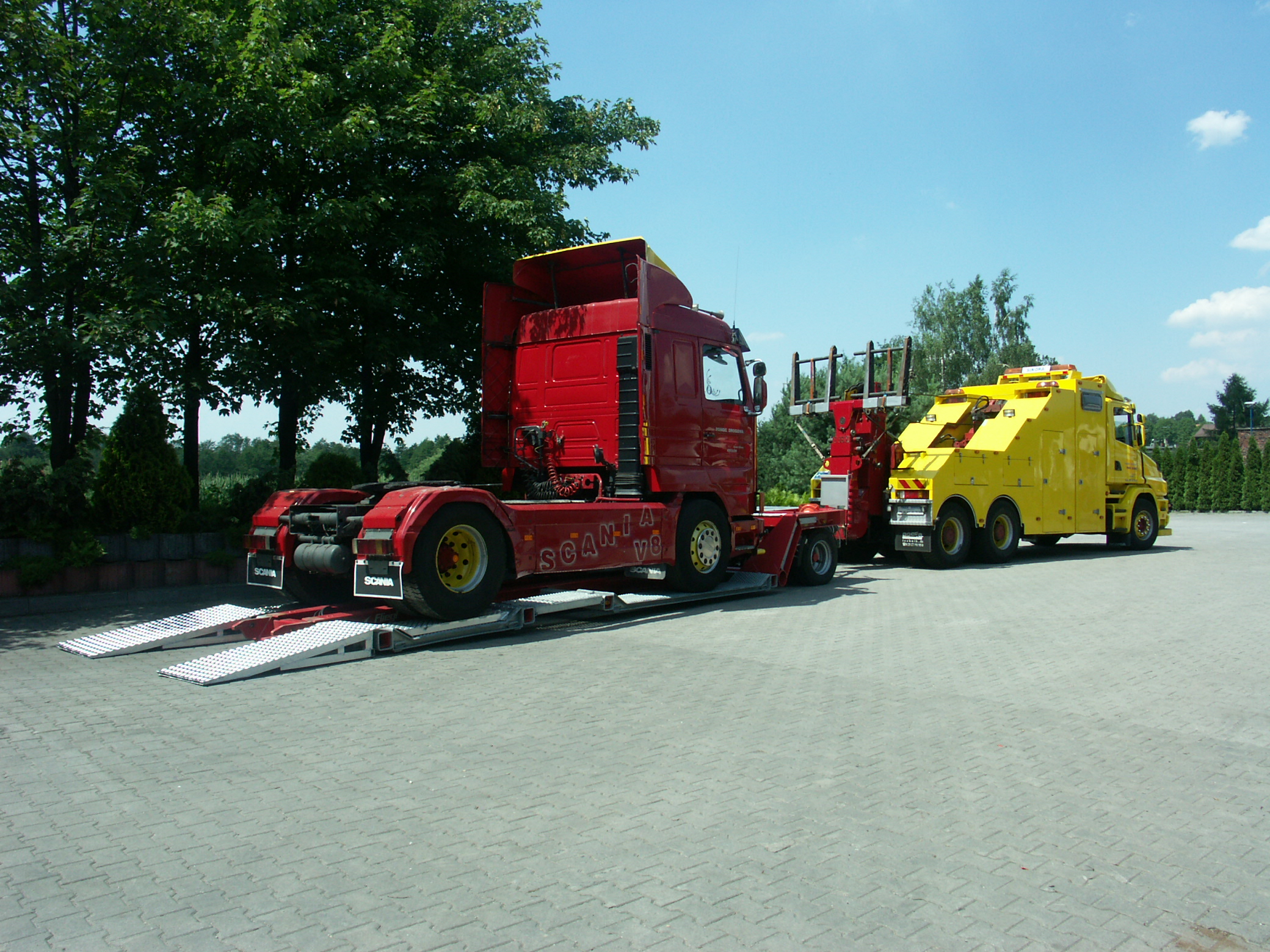  TRUCK-SERVICE  Sikora,      Pomoc Drogowa       ,holowanie tir
